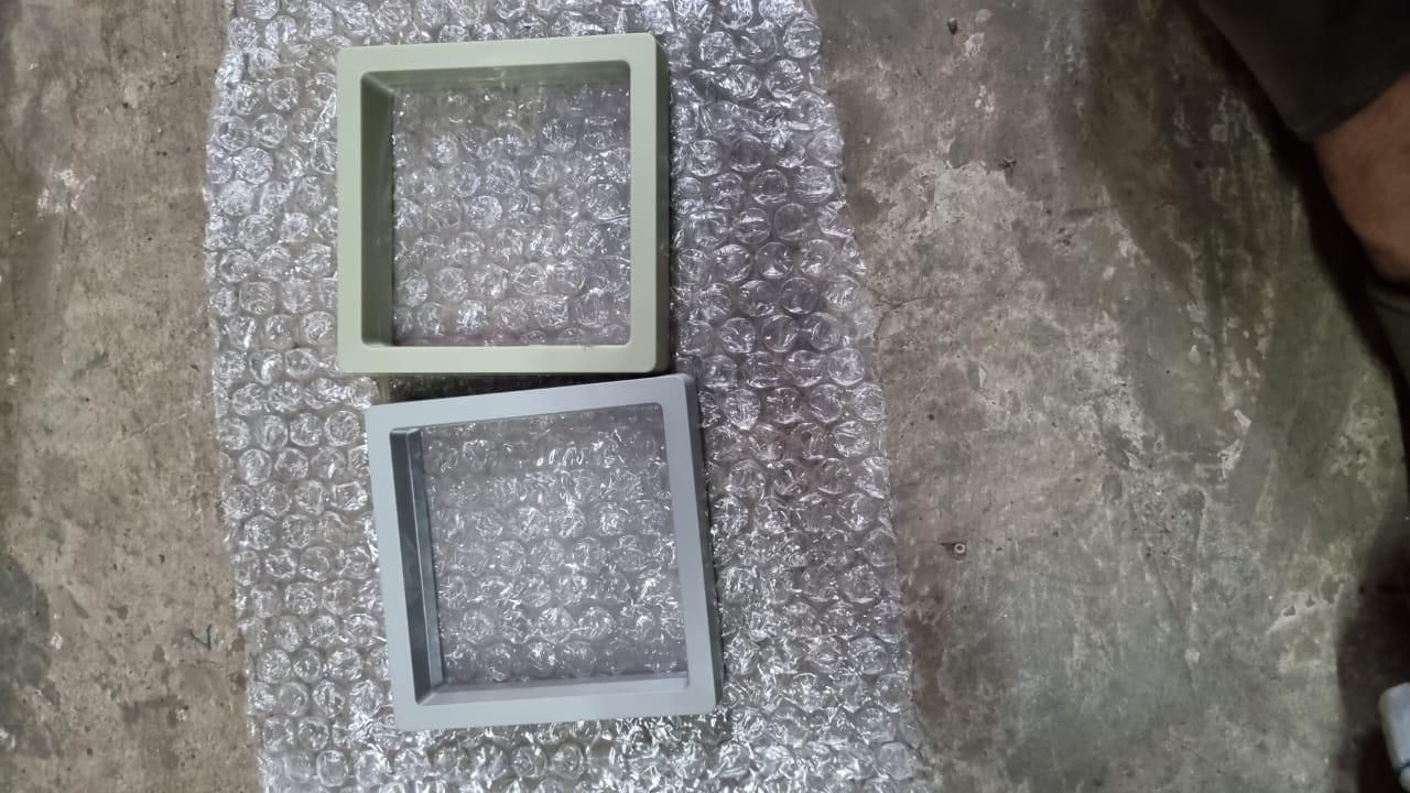 Anti-Tarnish & Stylish – 3D Floating Jewellery Display Frame (Pack of 2)