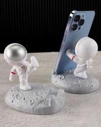 Astronaut Mobile Phone Stand – Nordic Space Design