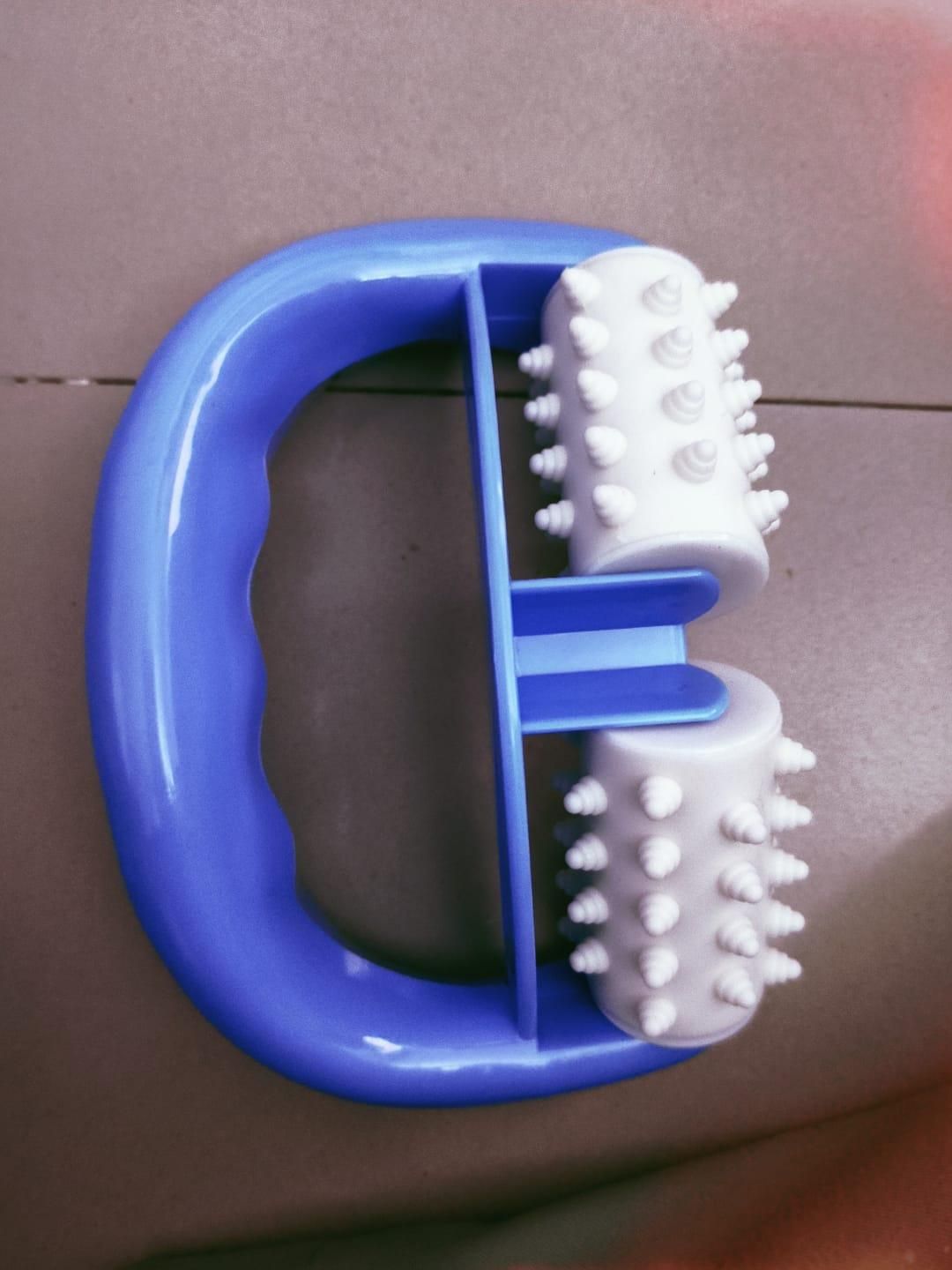 Handheld Body Roller for Relaxing Massage