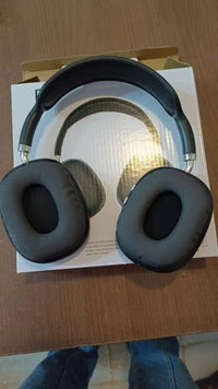 Wireless Bluetooth Headphones with Noise Reduction