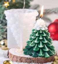 Scented Christmas Tree Candle – Festive Decorative Gift